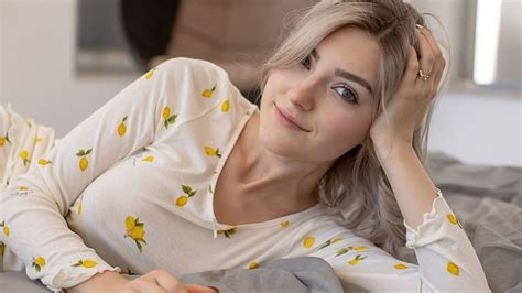 eva elfie pussy